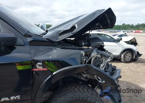 2021 Ram 2500 Laramie 4X4 6'4 Box from USA, damaged, VIN 3C6UR5NL4MG677827